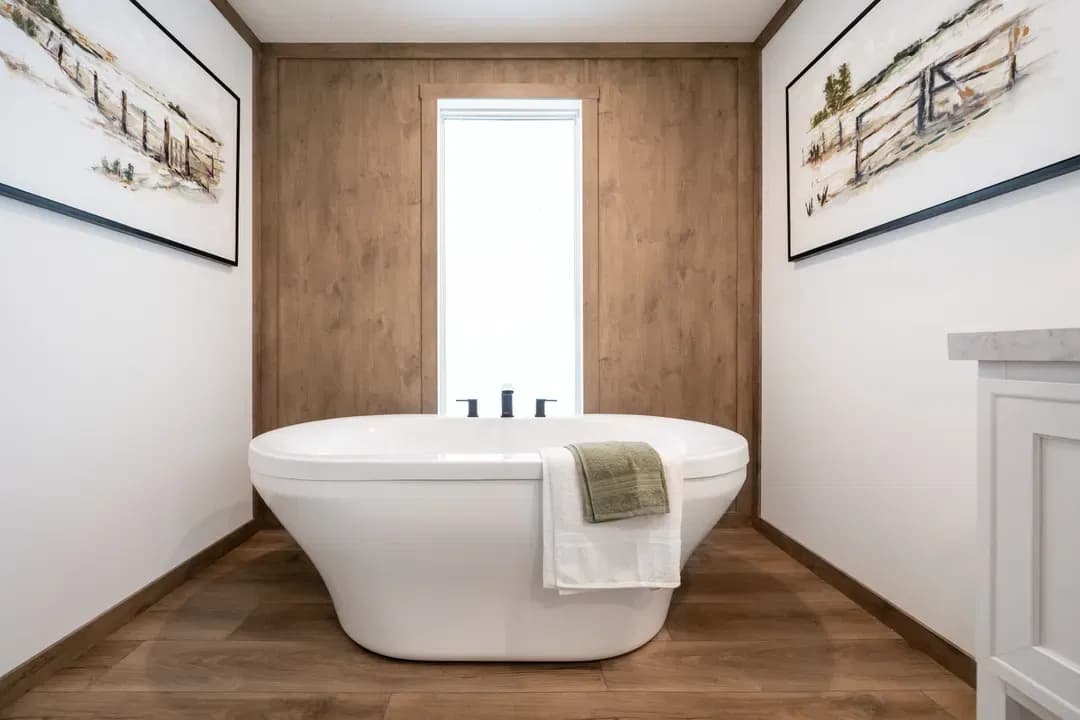 The lizzie bathroom home features