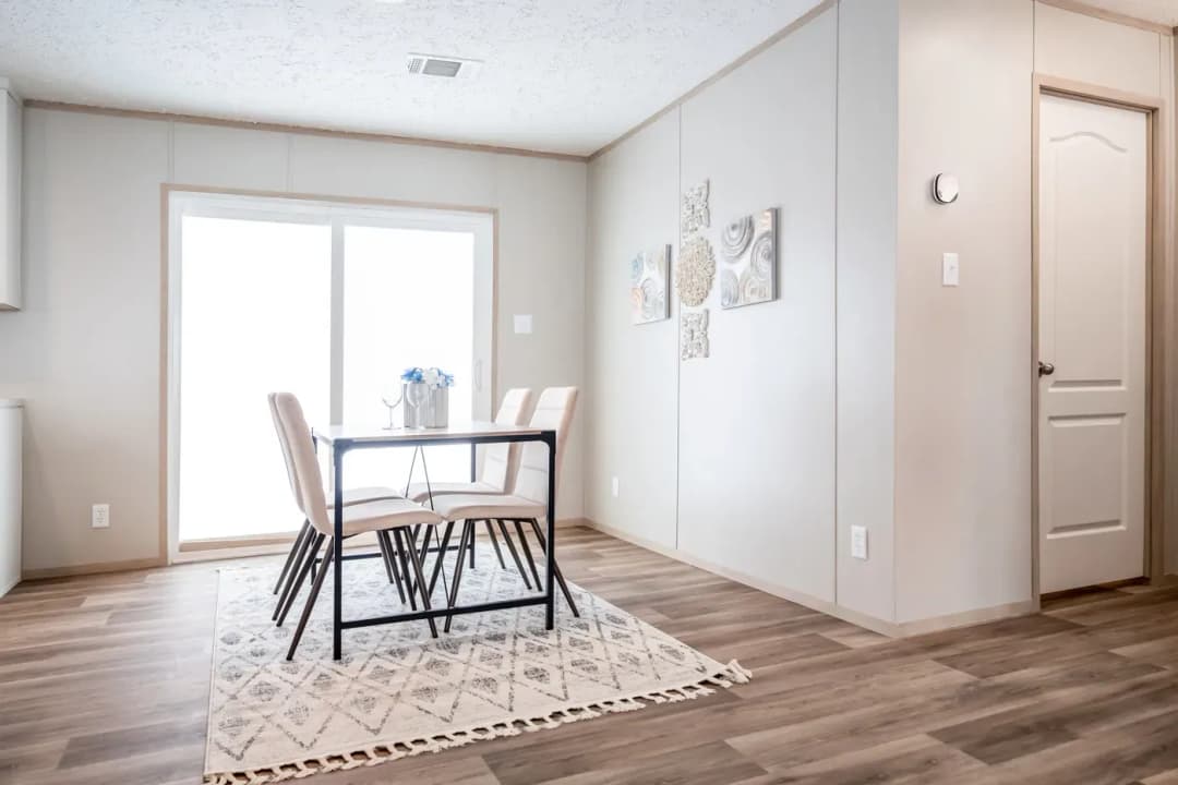 Rio interior home features