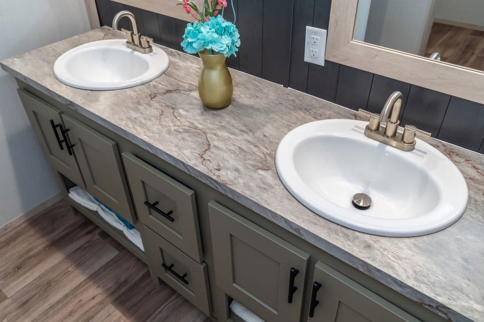 Desoto bathroom home features