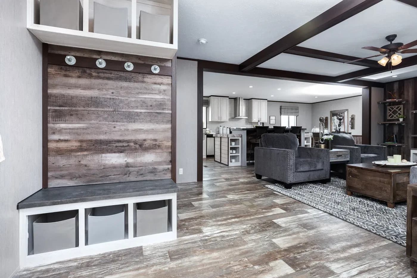 The shoreline interior home features