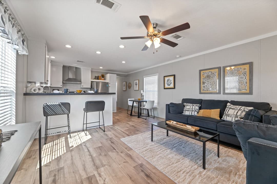 The clarke 16762c interior home features