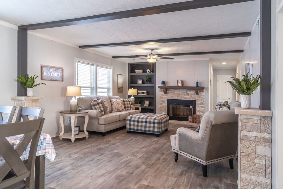 The fusion 32b interior home features