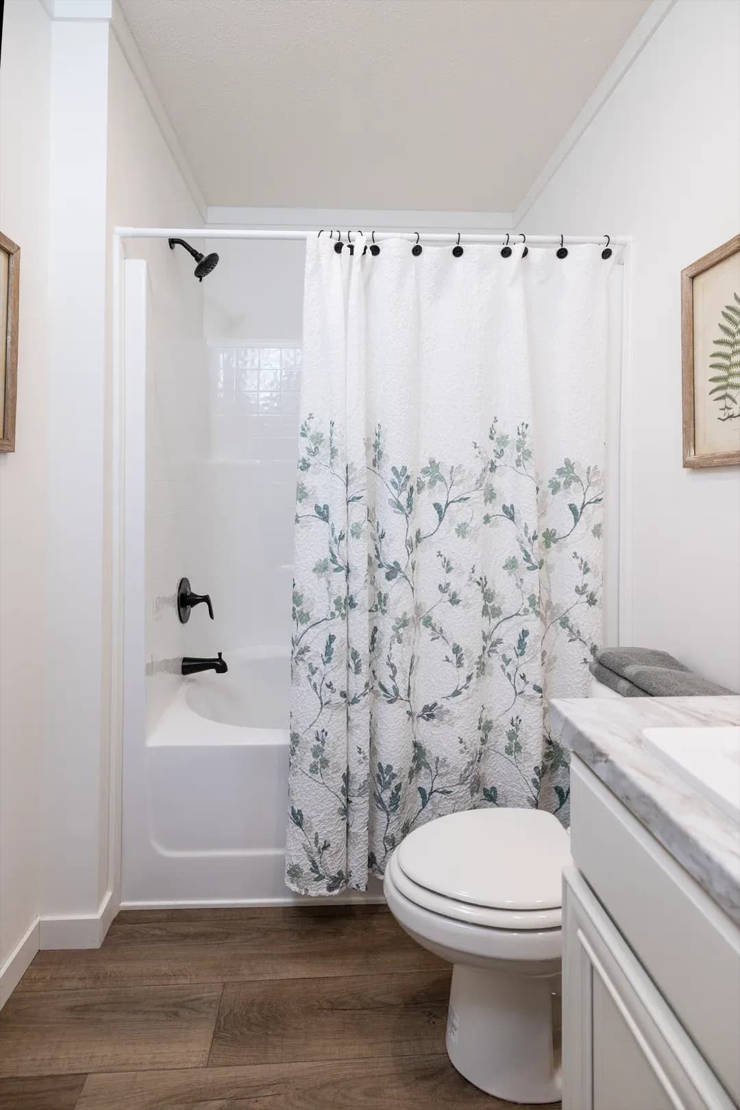 The anna fae bathroom home features