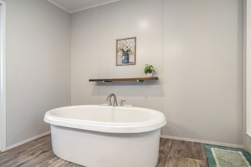 The fusion 32b bathroom home features