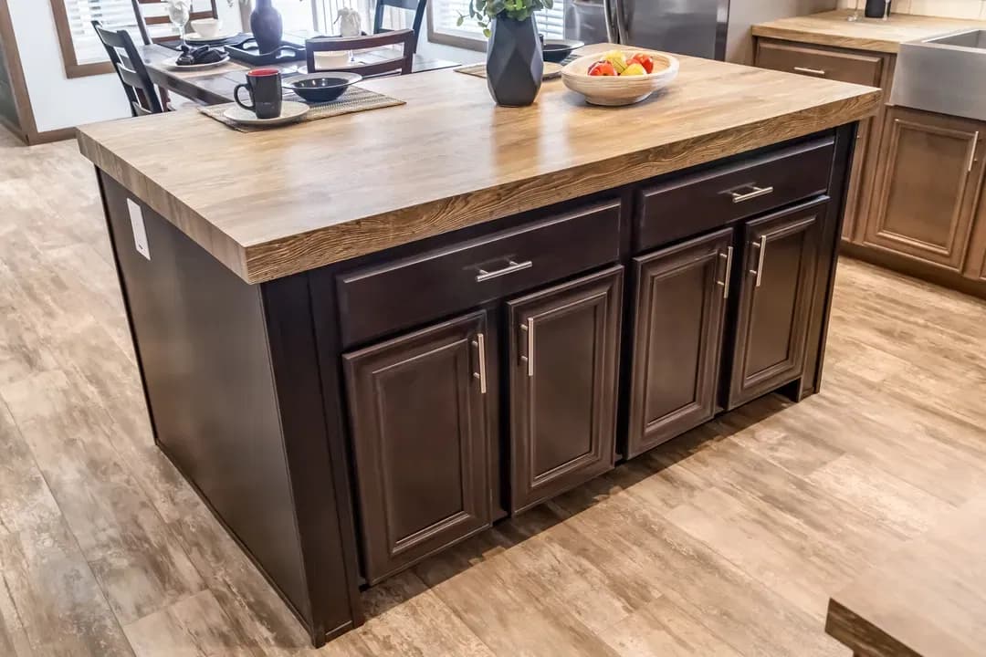 The turner kitchen home features