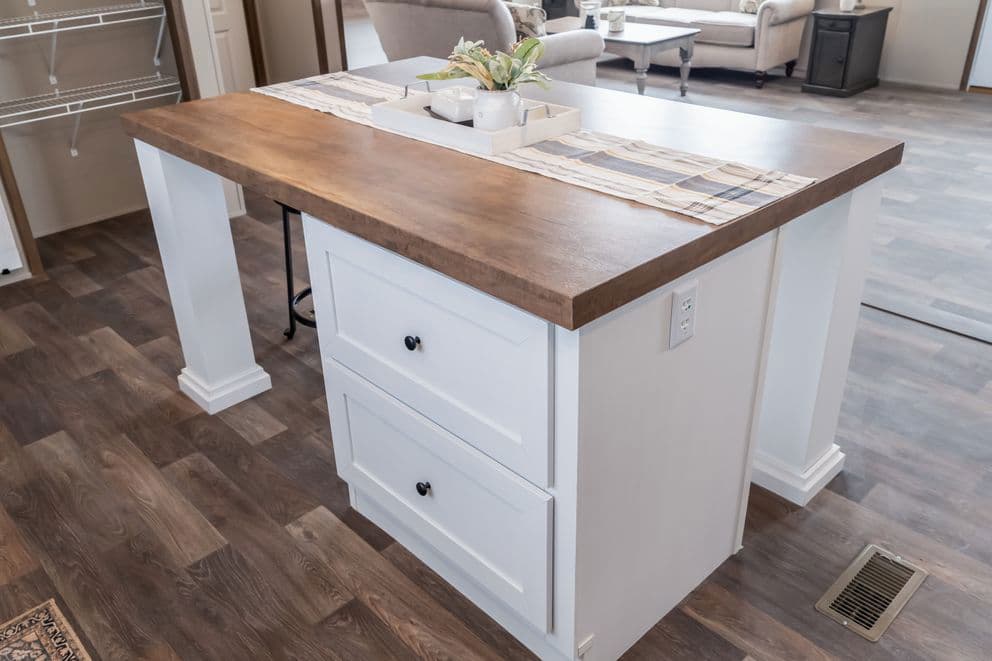 The farmhouse breeze 72 kitchen home features