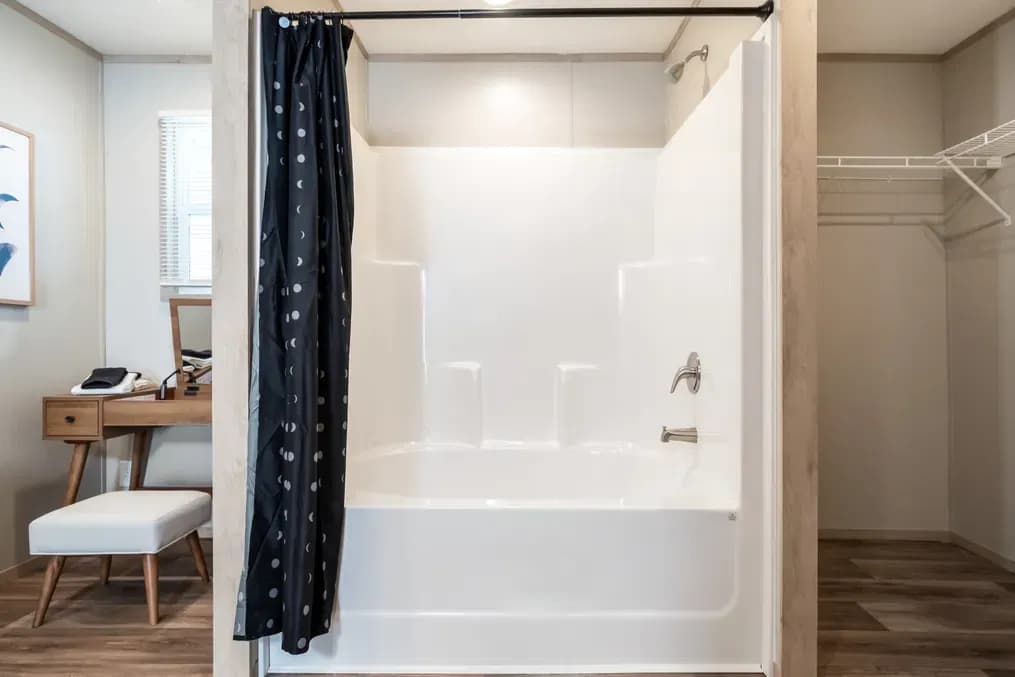 Rainier bathroom home features