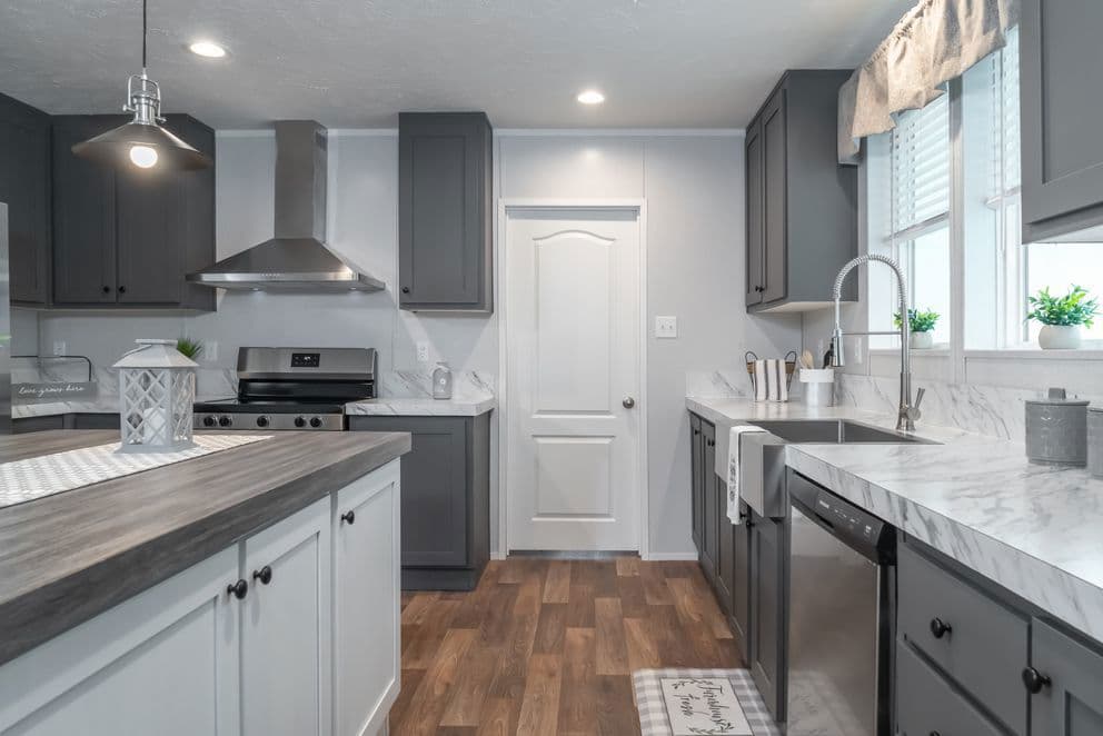 Tradition 3268b kitchen home features