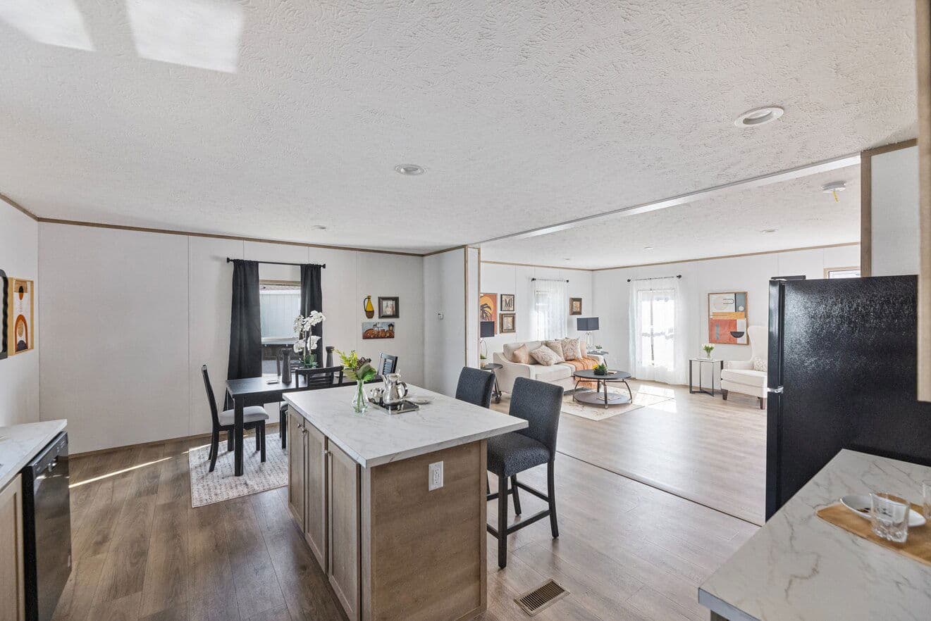 Phoenix 32483a kitchen home features