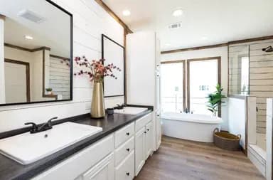 Arabella bathroom home features