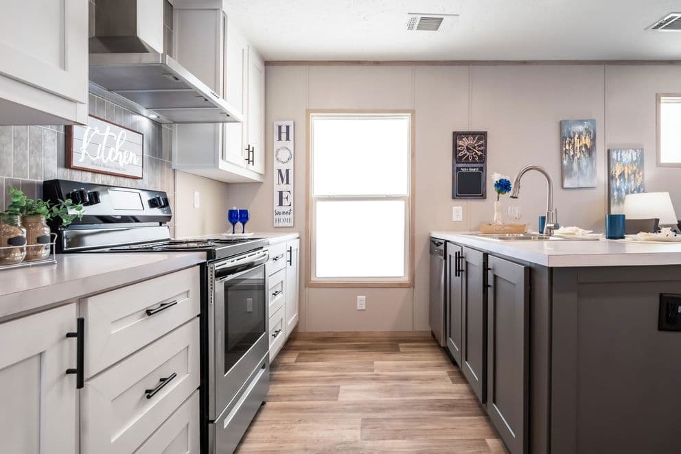 Magellan kitchen home features