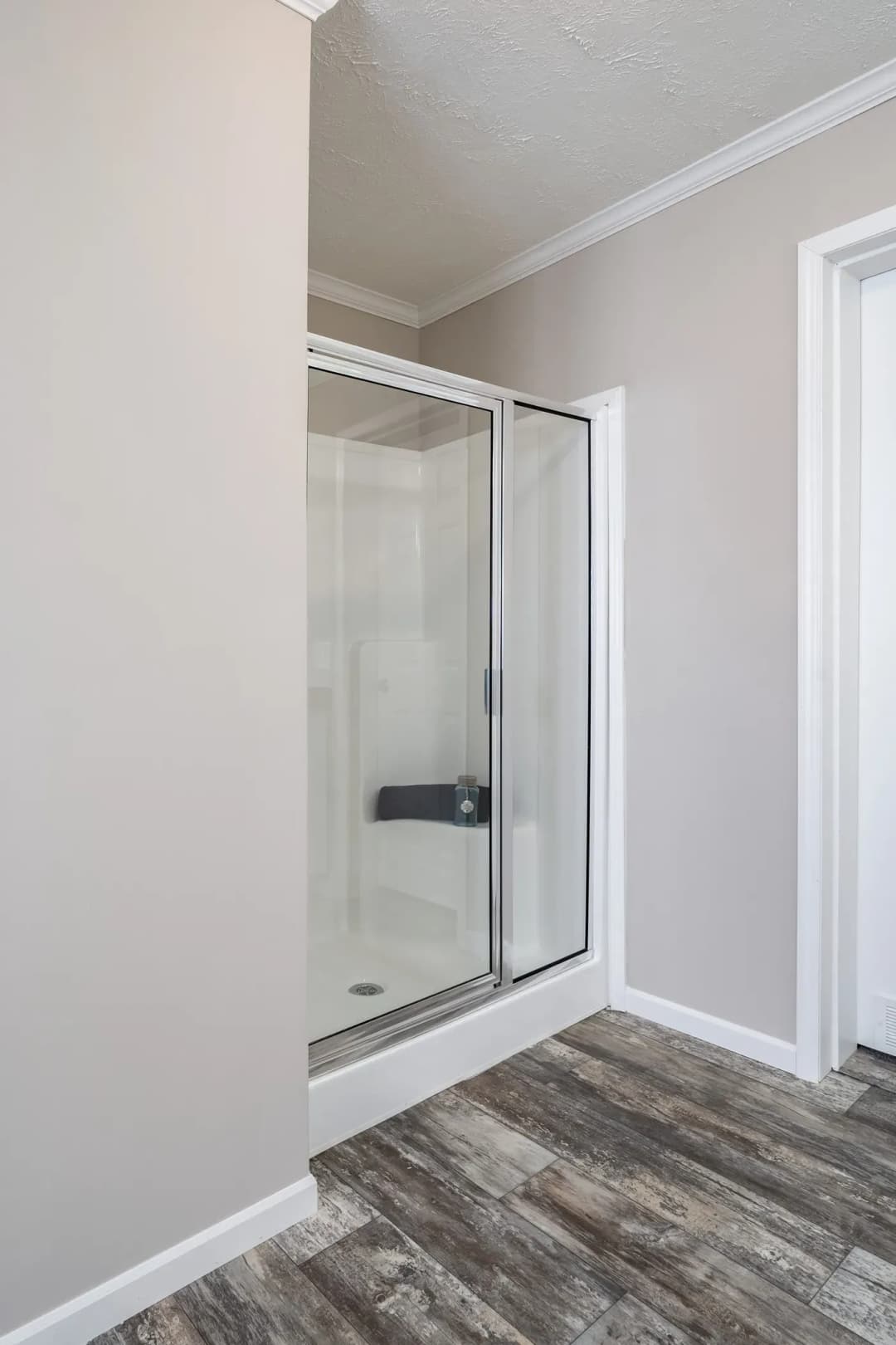 The roddy bathroom home features