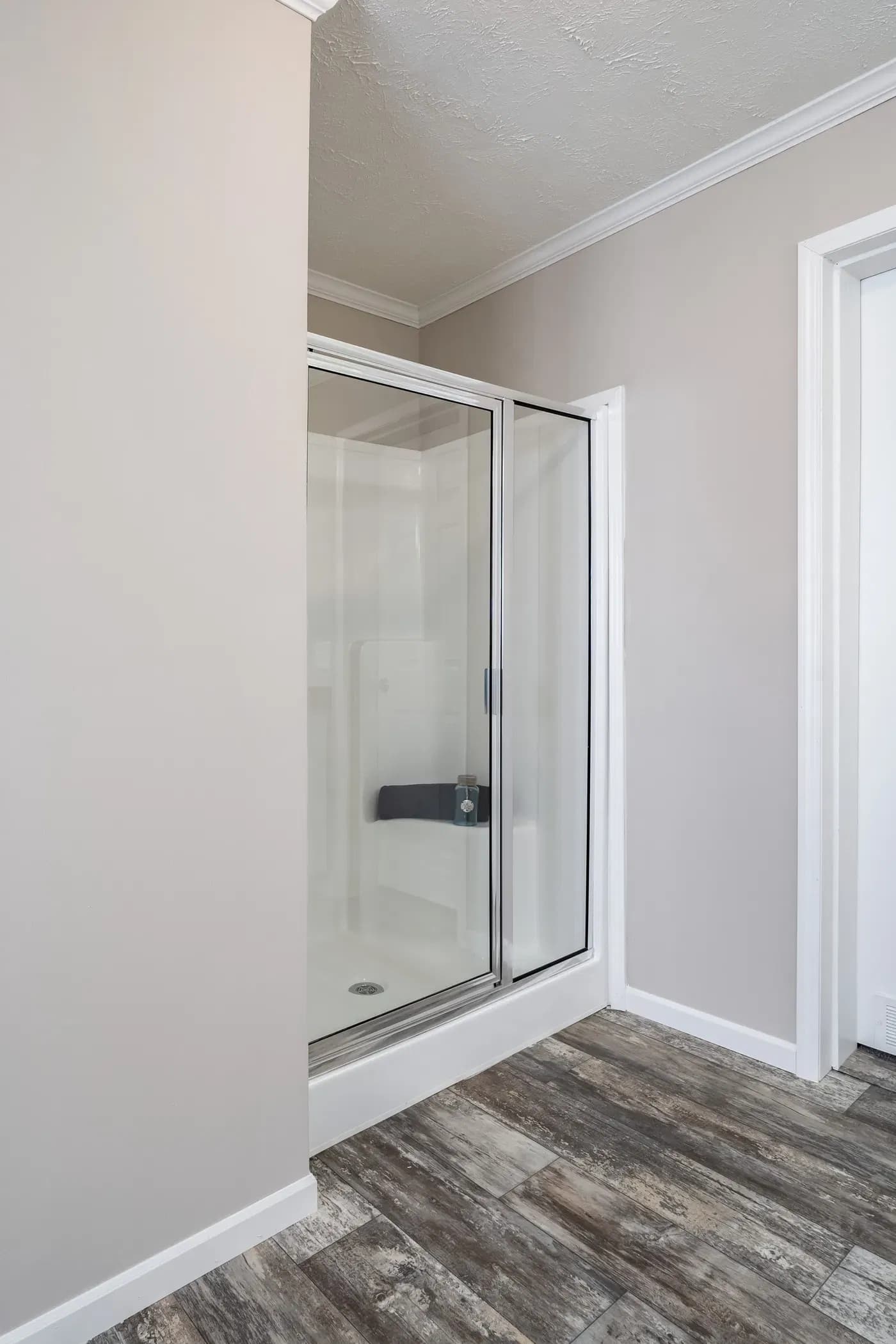 The roddy bathroom home features