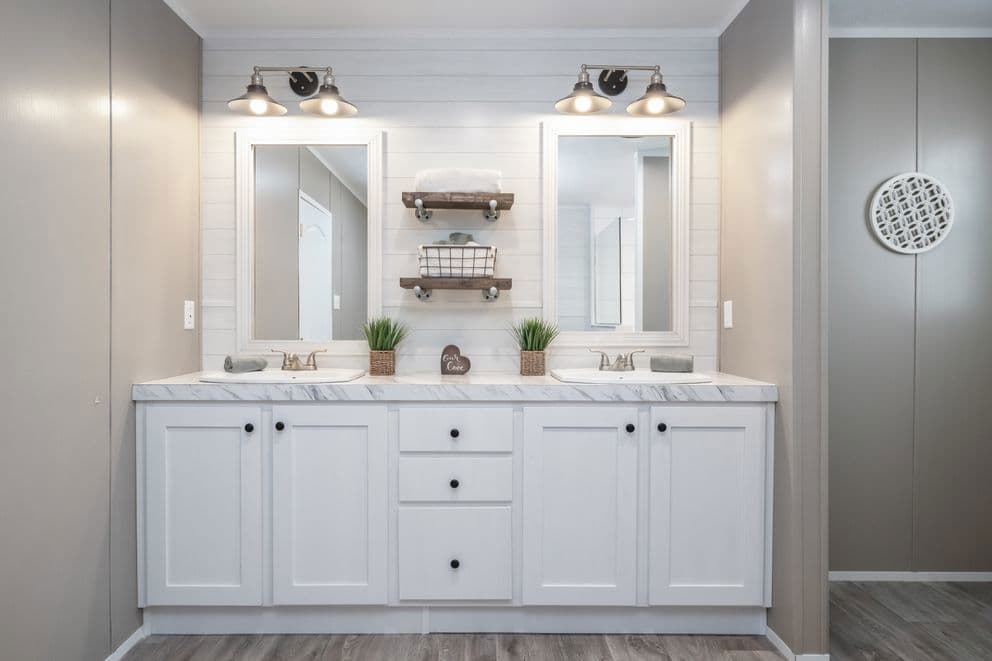 The reserve 60 bathroom home features