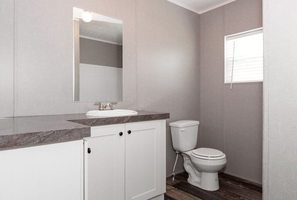 Tradition 76c bathroom home features