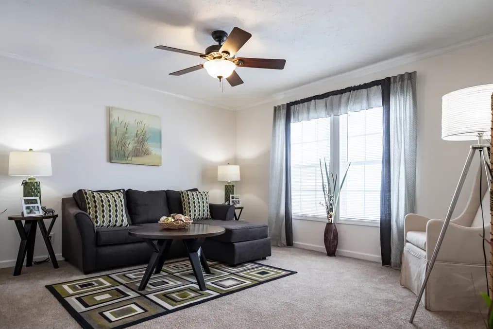 Park avenue interior home features