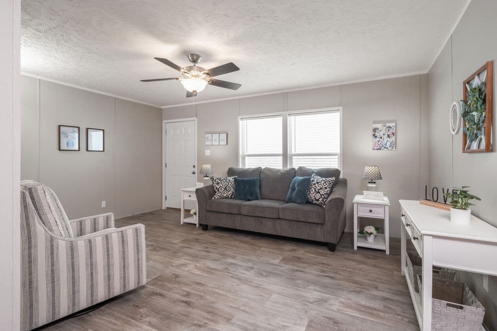 The eagle 60 interior home features