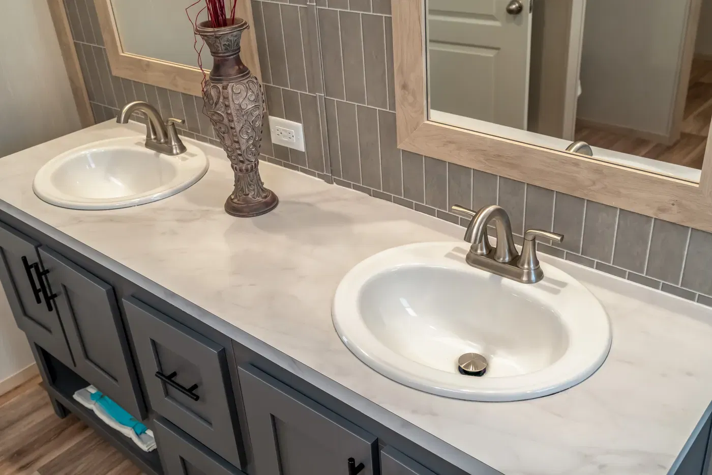 Rio bathroom home features