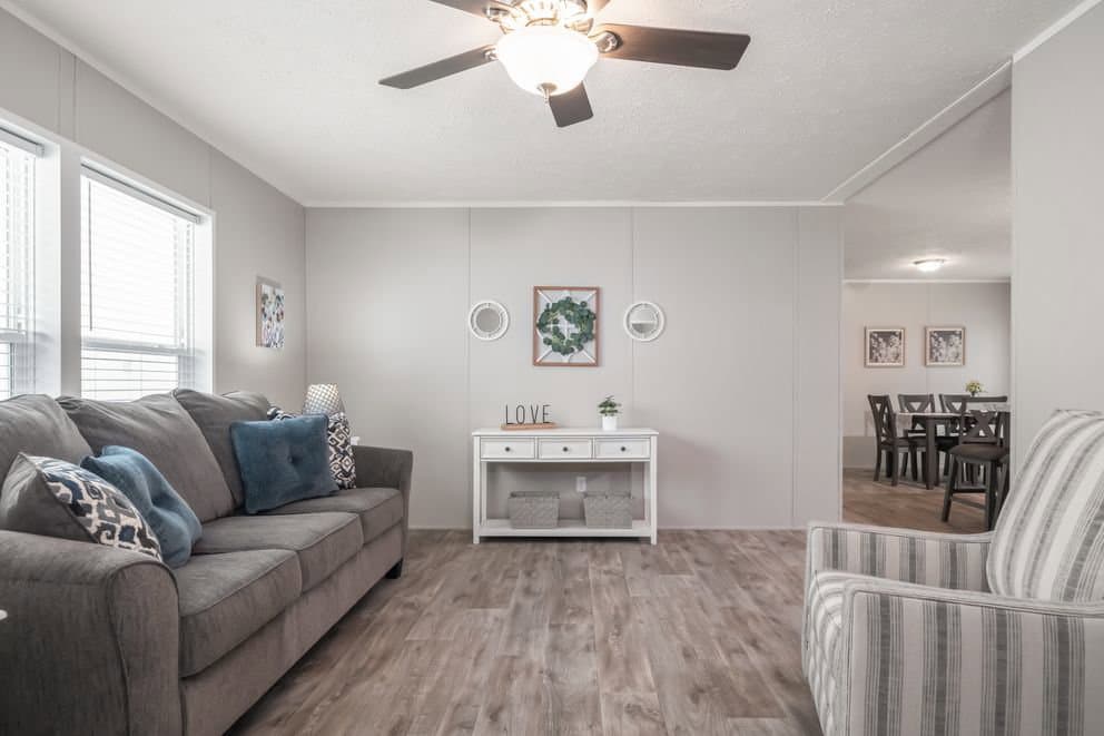 The eagle 60 interior home features